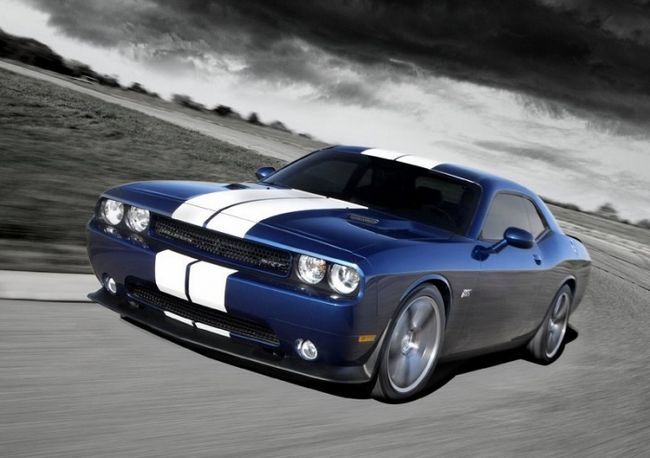 dodge challenger srt8 